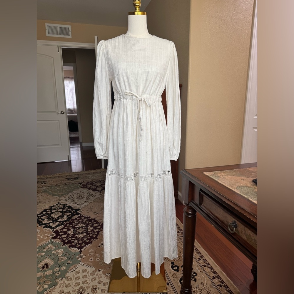 Elegant White Maxi Dress